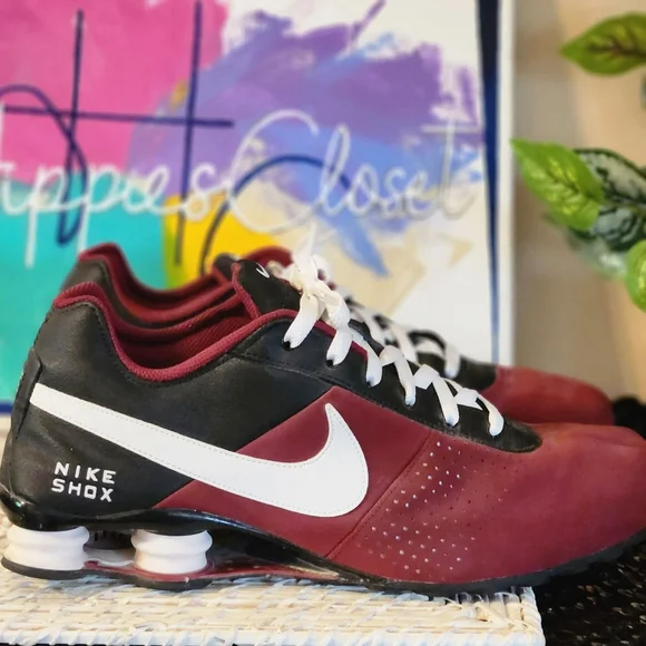 Nike Shox Men's Black and Burgundy Athletic Shoes - Picture 2 of 3